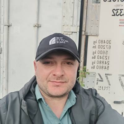 Виктор Попов
