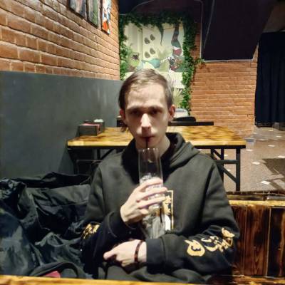 Андрей Есин